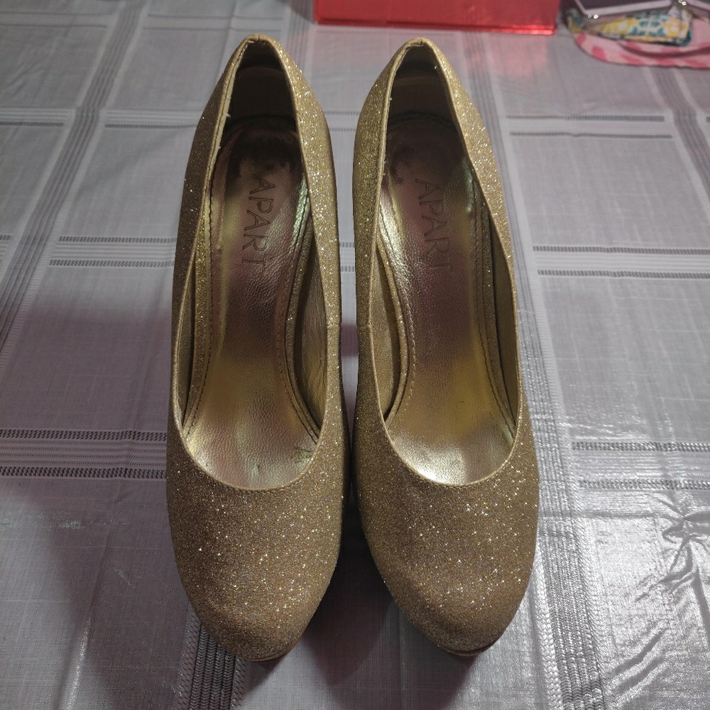Shoes - Picture 2 of 2